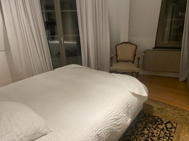Duplex Dernier Etage Avec Terasse A Deux Pas De La Grand Place Brüssel Exterior foto