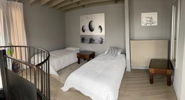 Duplex Dernier Etage Avec Terasse A Deux Pas De La Grand Place Brüssel Exterior foto